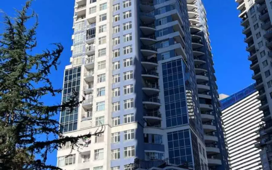 проспект Жиули Шартава, 32