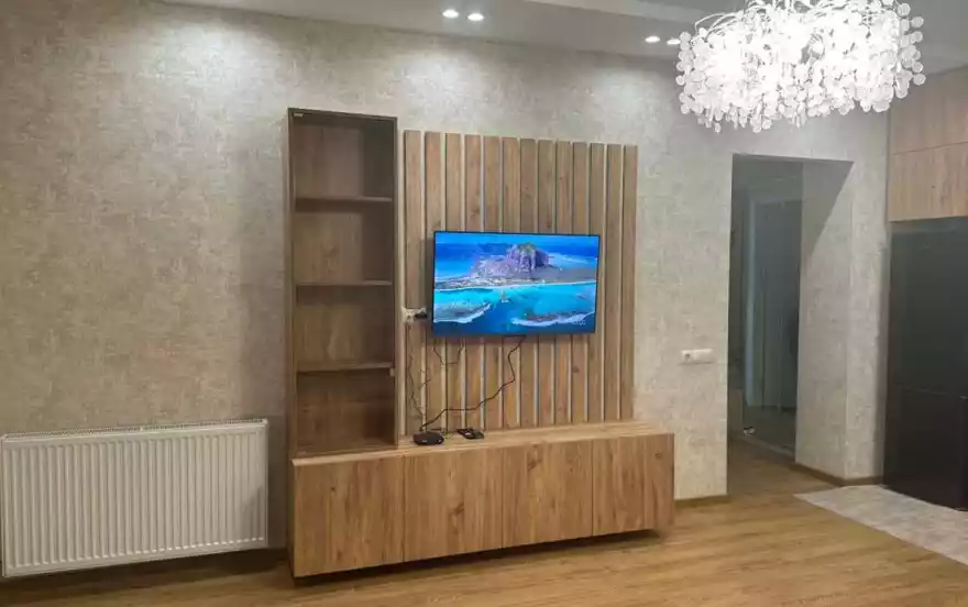 1-й переулок Ангиса, 42