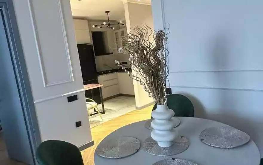 ჟიული შარტავას ქუჩა 16