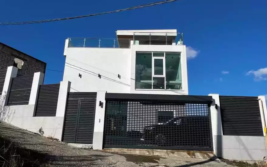 Пчеловодов улица, 55