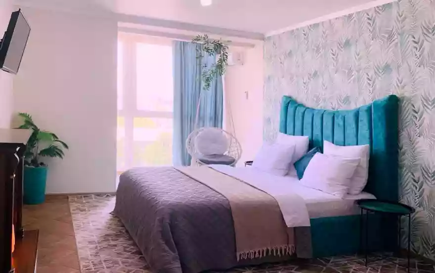 Октябрьская улица, 303