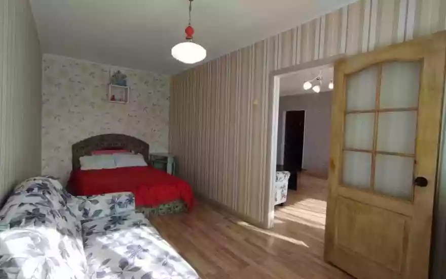 улица Космонавтов, 13