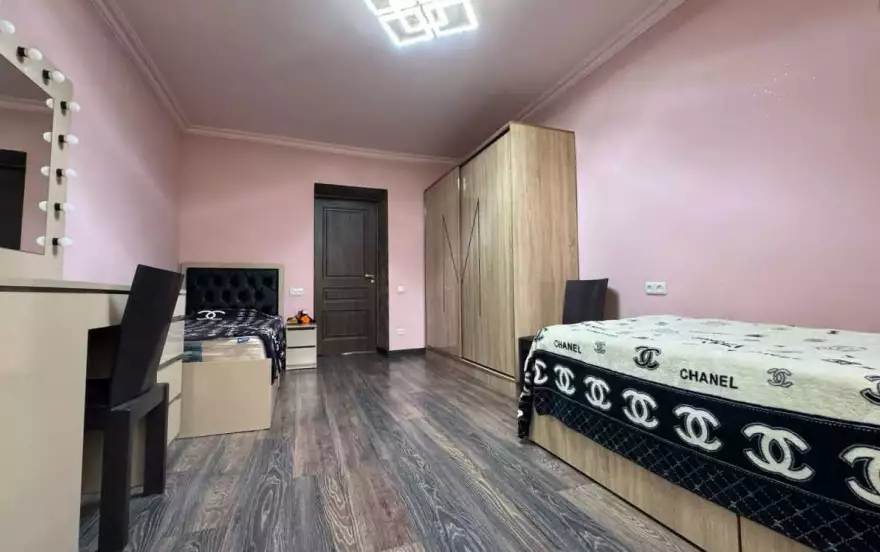 проспект Комитаса, 27