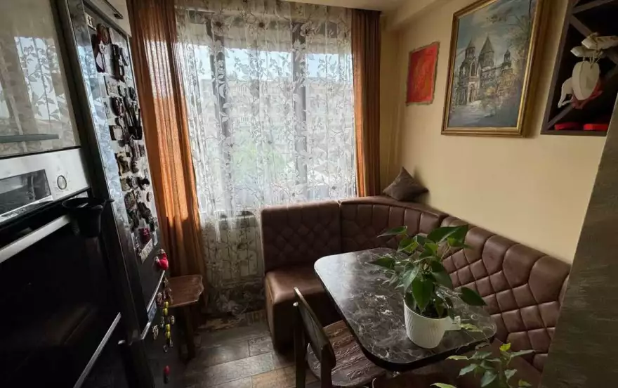 проспект Комитаса, 27