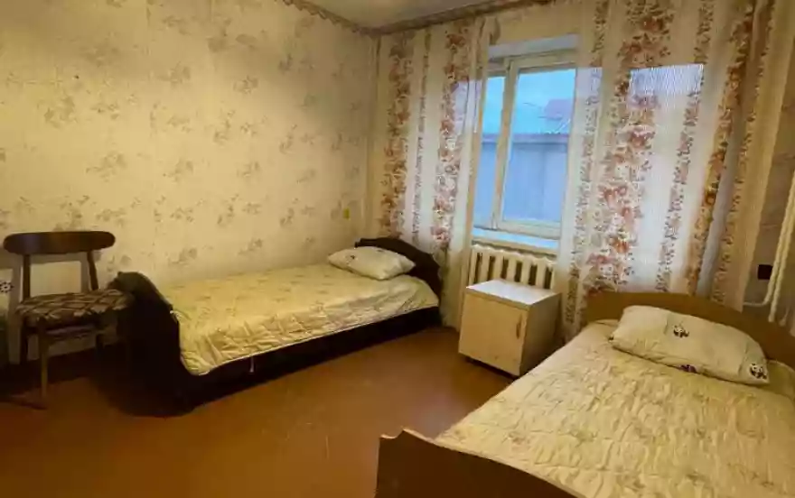 Ленинградская улица, 27