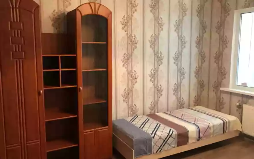 улица Гавриила Тихова, 2