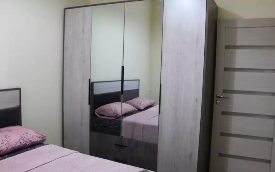 улица Григора и Саргиса Гурзадянов, 2