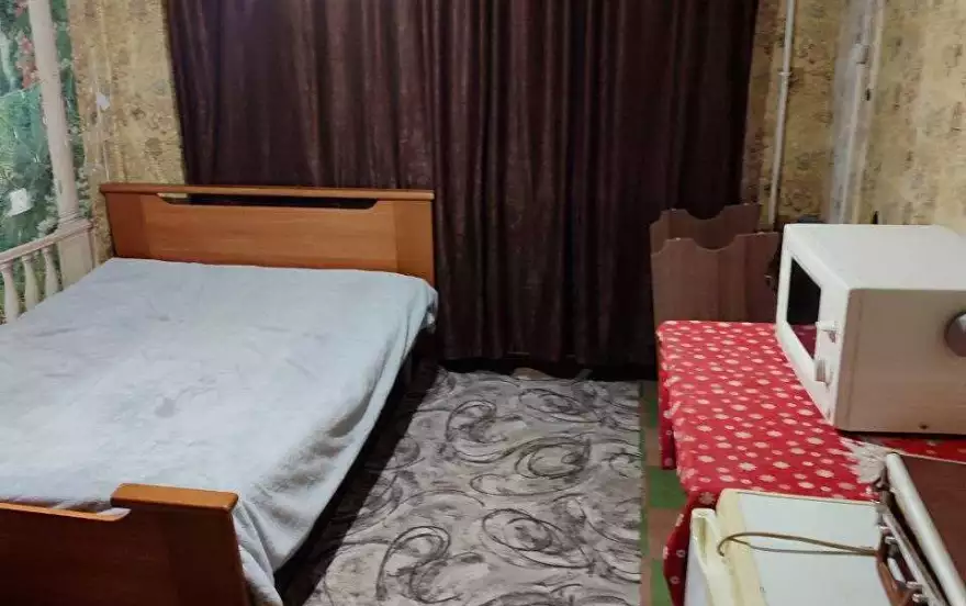 квартал Комарова,13