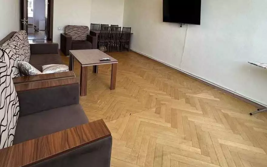 1-й переулок улицы Башинджагяна, 8 