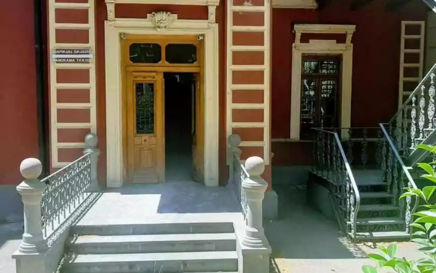 დავით აღმაშენებლის გამზირი 174