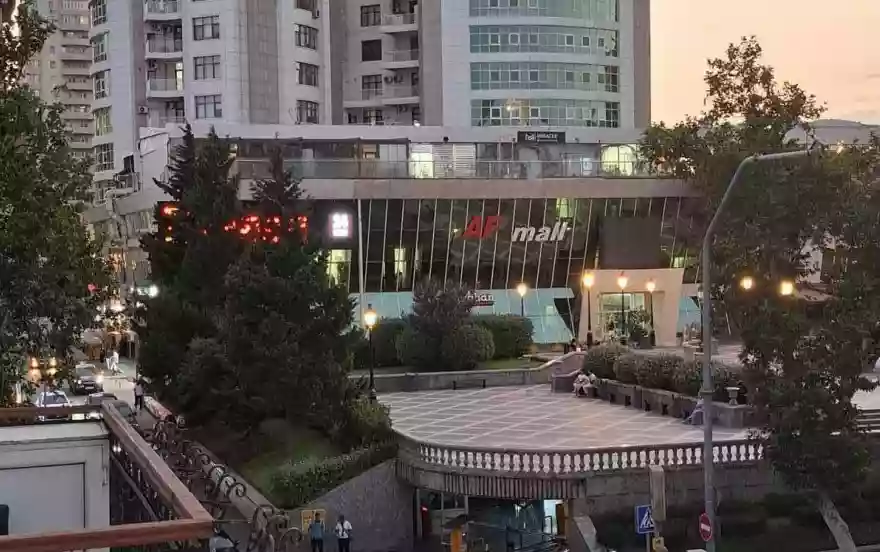 улица Диляры Алиевой, 200