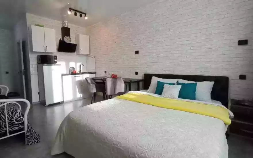 Высотная улица, 11