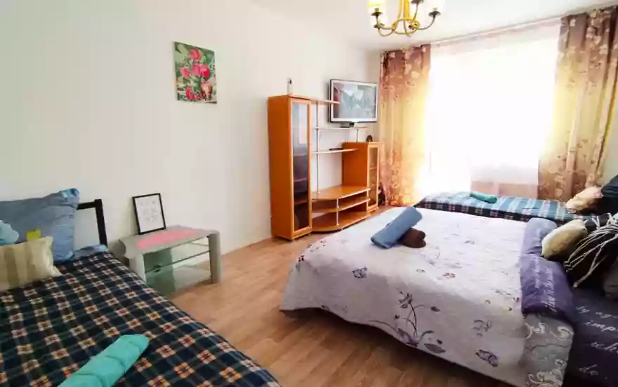 бульвар Строителей, 3