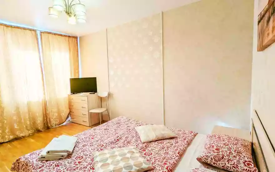 Инициативная улица, 13