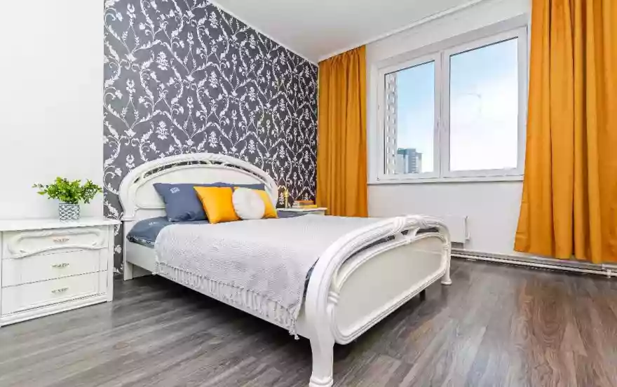 шоссе Космонавтов, 213