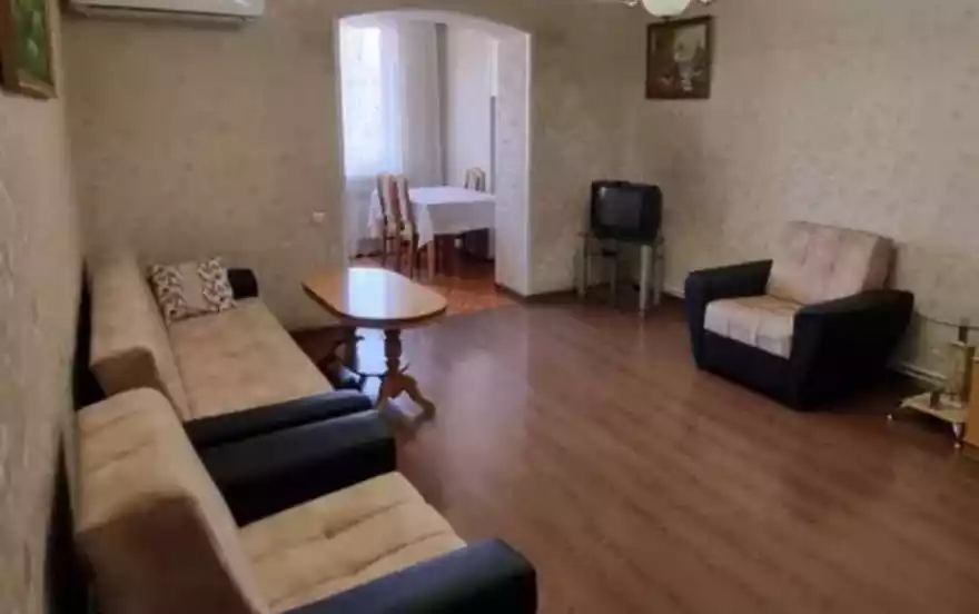 пр. Азатутян