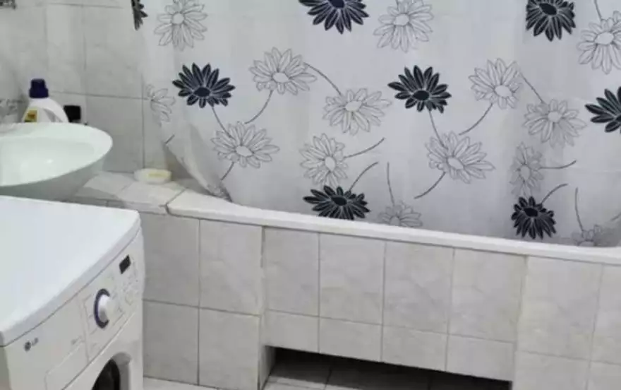 пр. Азатутян