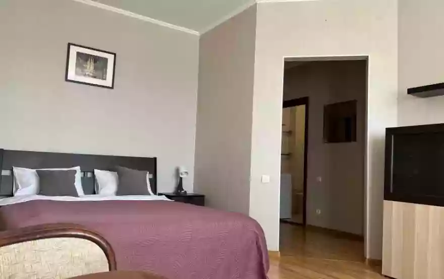 г.Новосибирск, улица Крылова 64/1