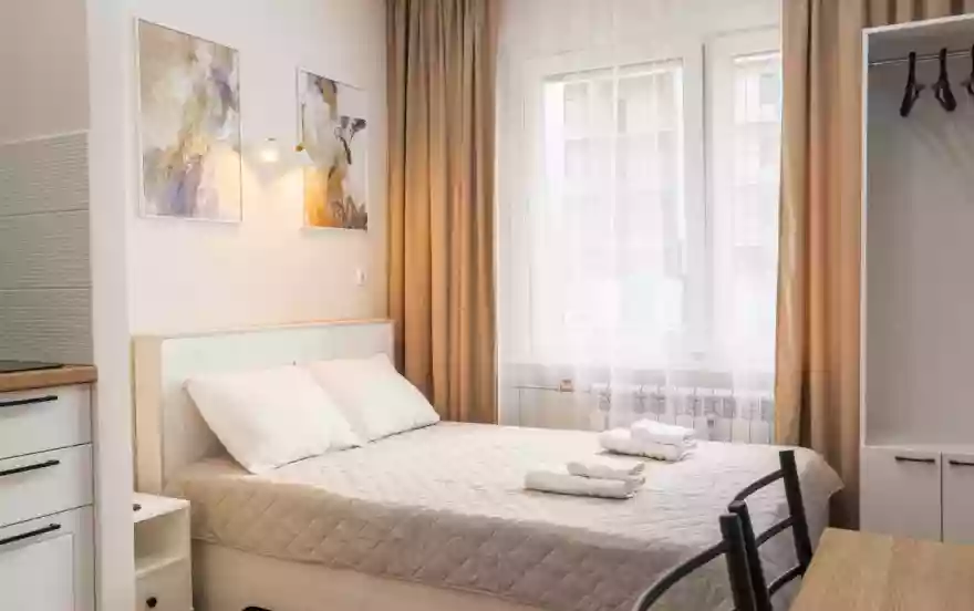 Гусарская улица, 5