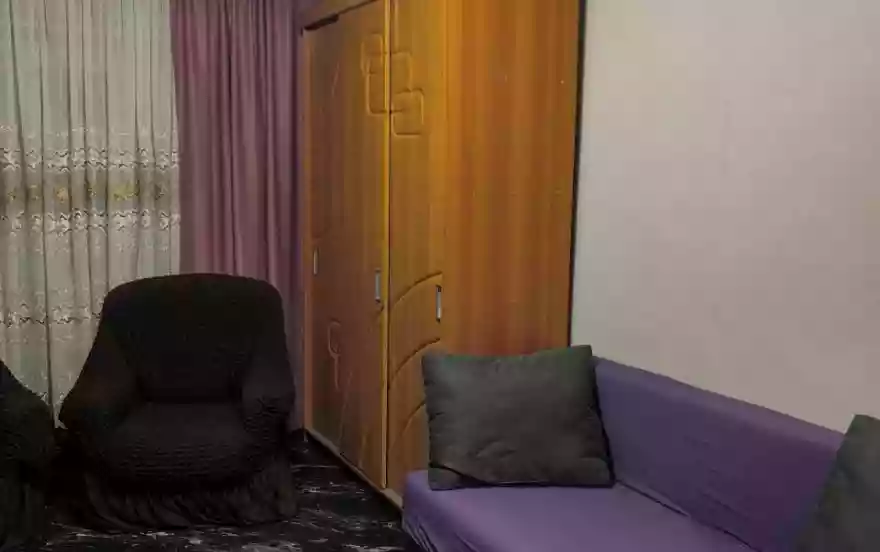 Петровский район, площадь Победы, 13 