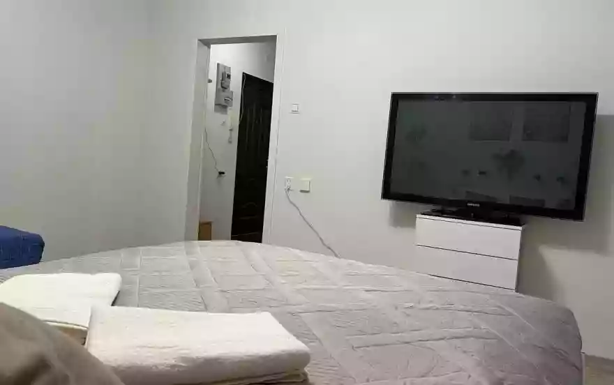 Первомайская улица, 12