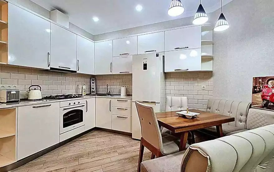 შალვა ინასარიძის 13