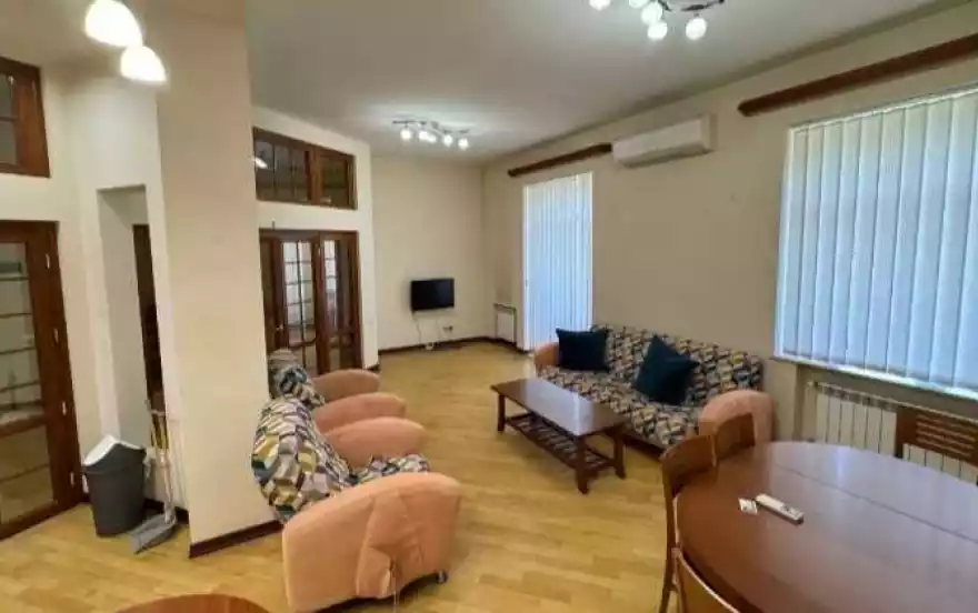 проспект Саят-Новы, 5