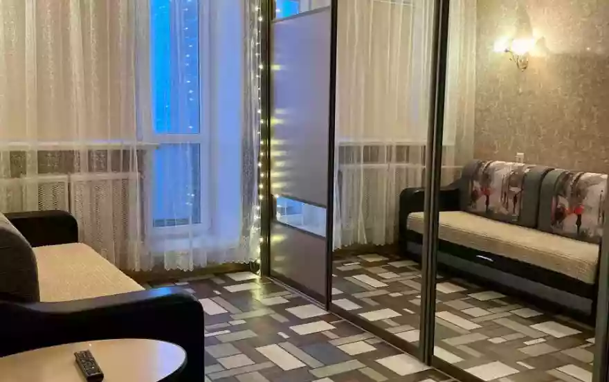 улица Сенюкова, 1