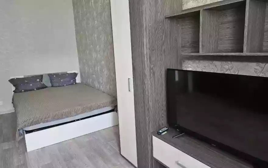 Мирный квартал, 2 