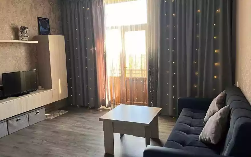 улица Наири Зарьяна, 19