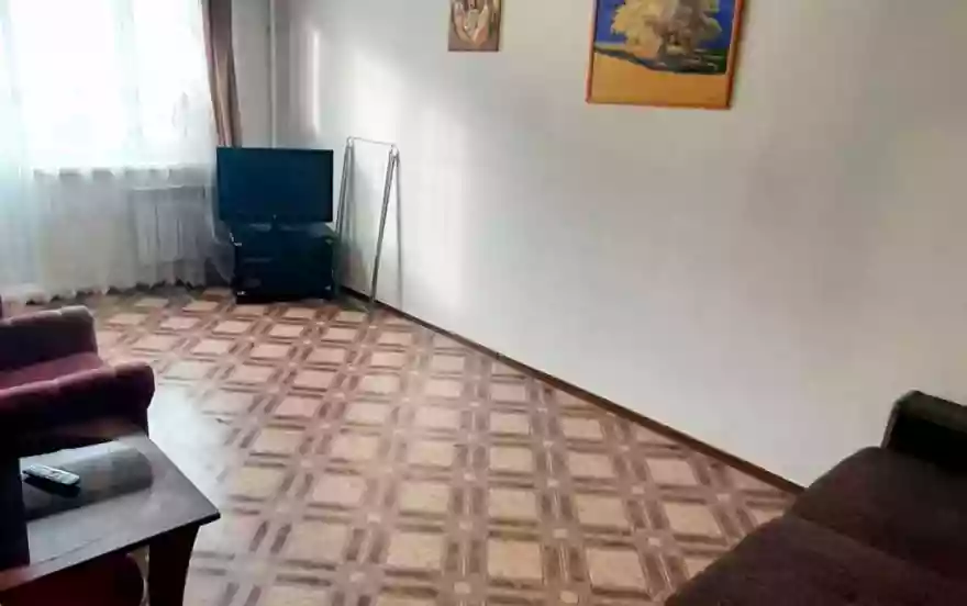 улица имени Космонавта Поповича, 73