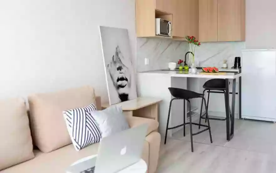 Нагорная улица, 16