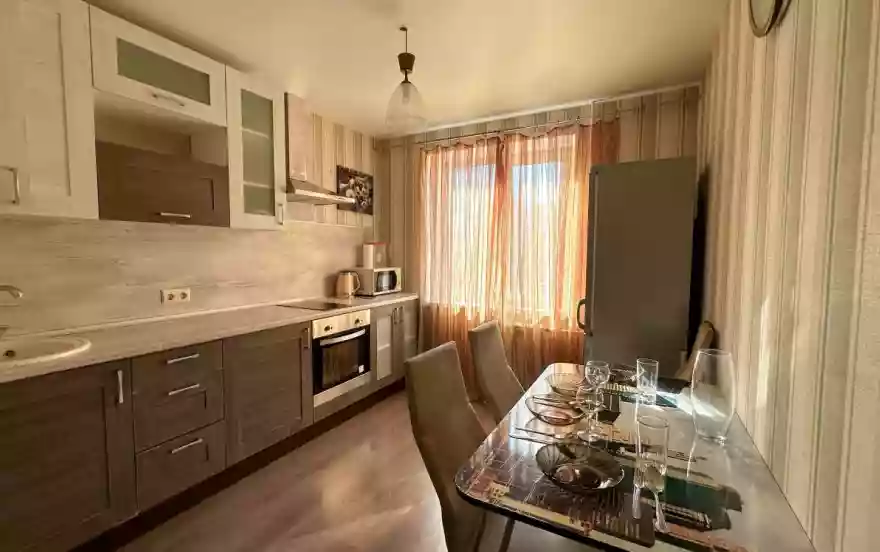 Тополиная улица, 54