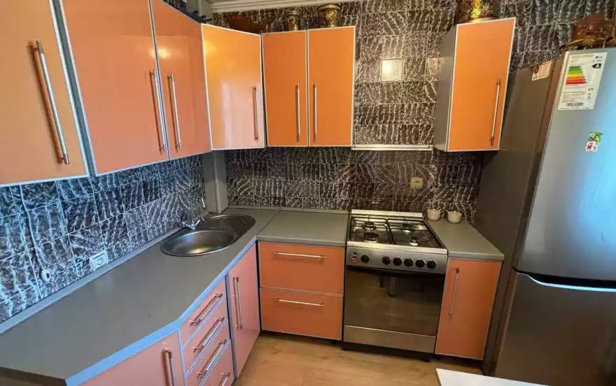 проспект Ленина, 82 