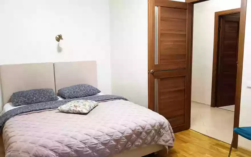 Инициативная улица, 13