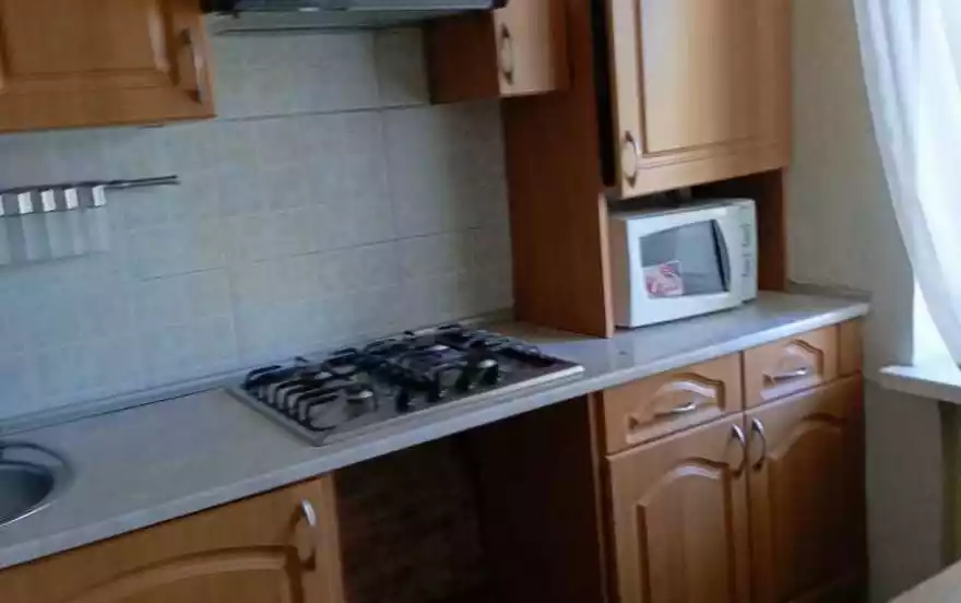 площадь Героев ВОВ, 7 