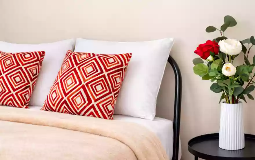 Малоярославская улица, 10