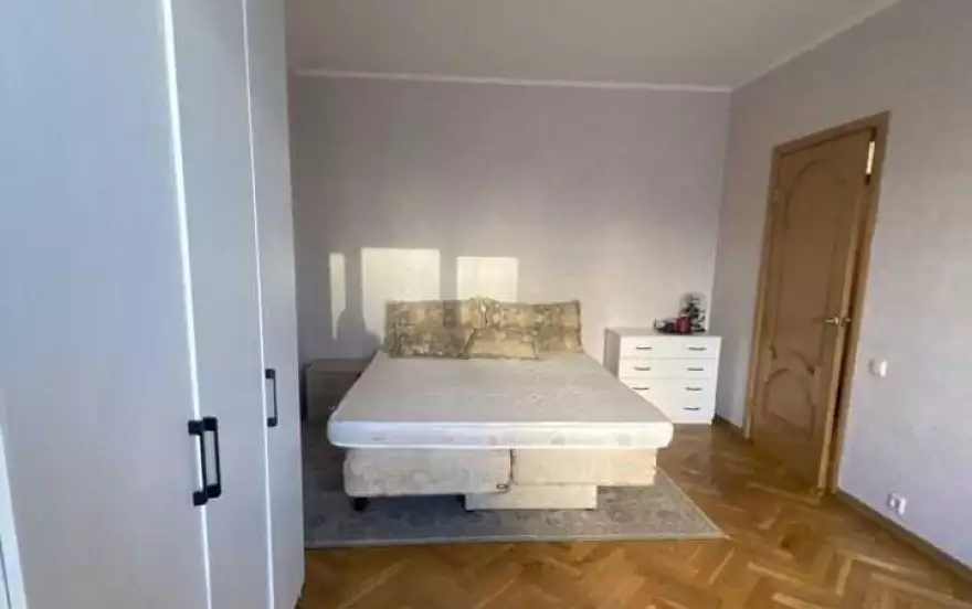 проспект Победы, 52 