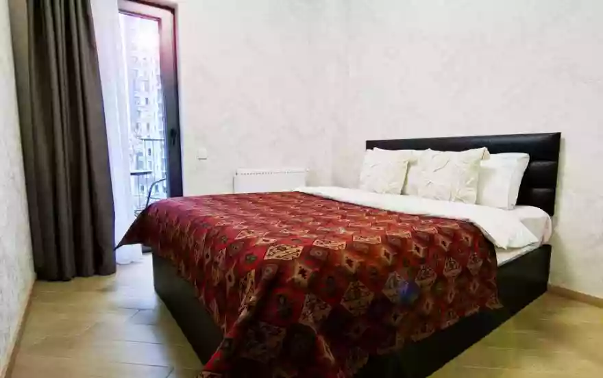 улица Алио Мирцхулава, 9