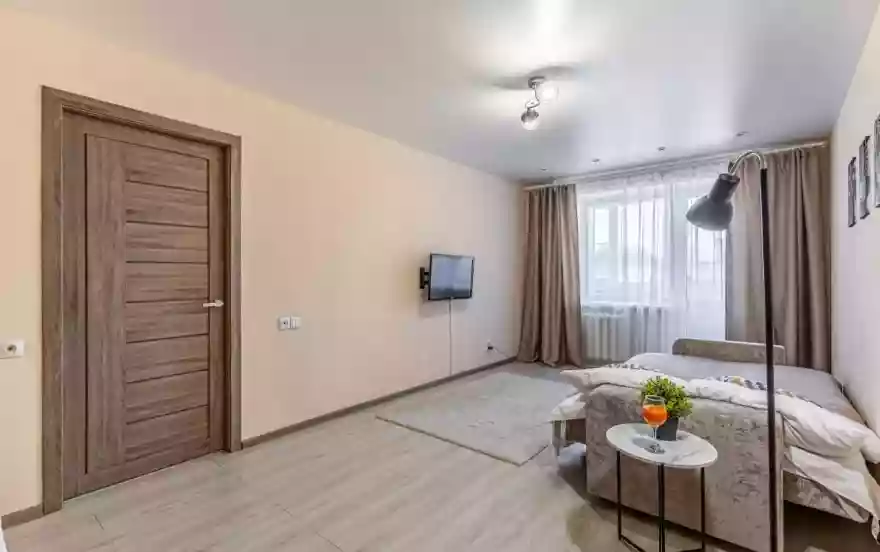 улица Бурова-Петрова, 62