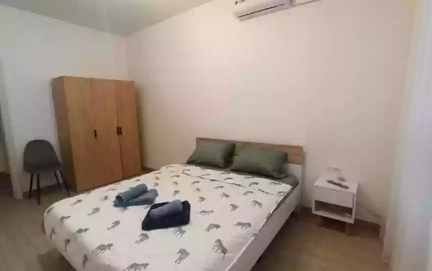 Октябрьская улица, 16