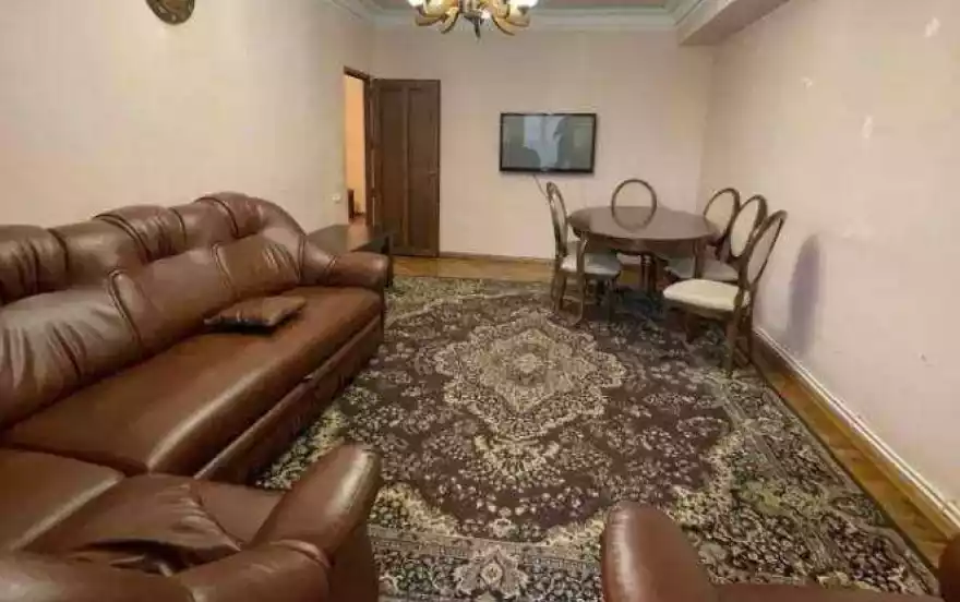 Арабкир, улица Вагаршяна, перекрёсток с улицей Армена Гулакяна