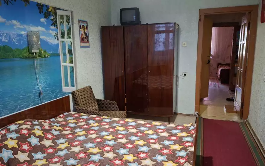 кв. Мирный, 6