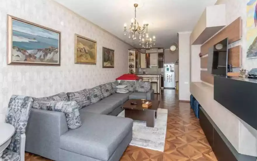 улица Наири Заряна, 74б