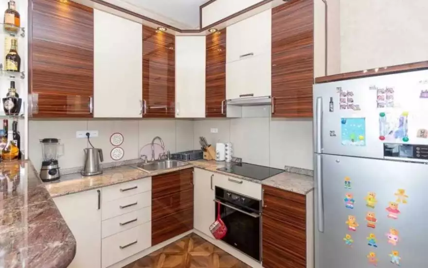 улица Наири Заряна, 74б