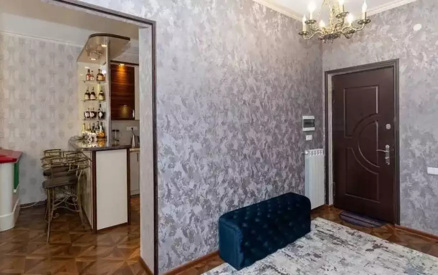 улица Наири Заряна, 74б