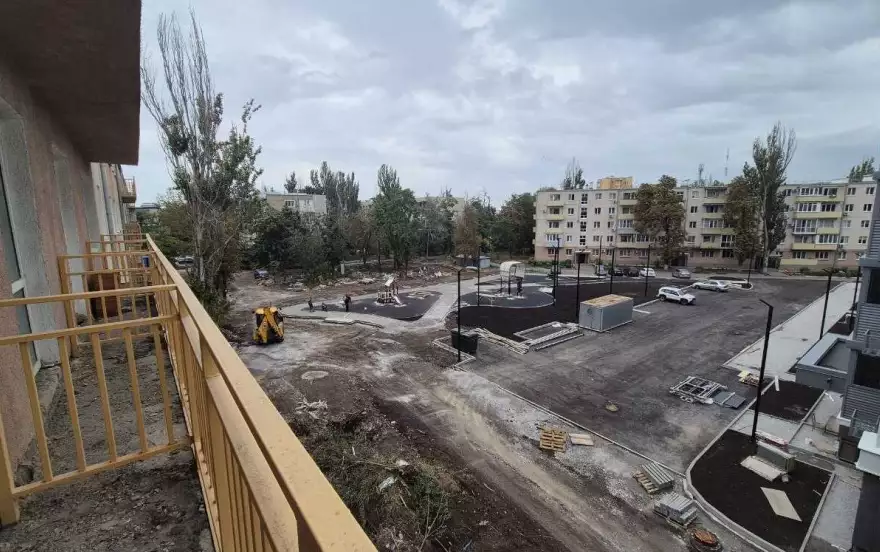 проспект Строителей, 121 