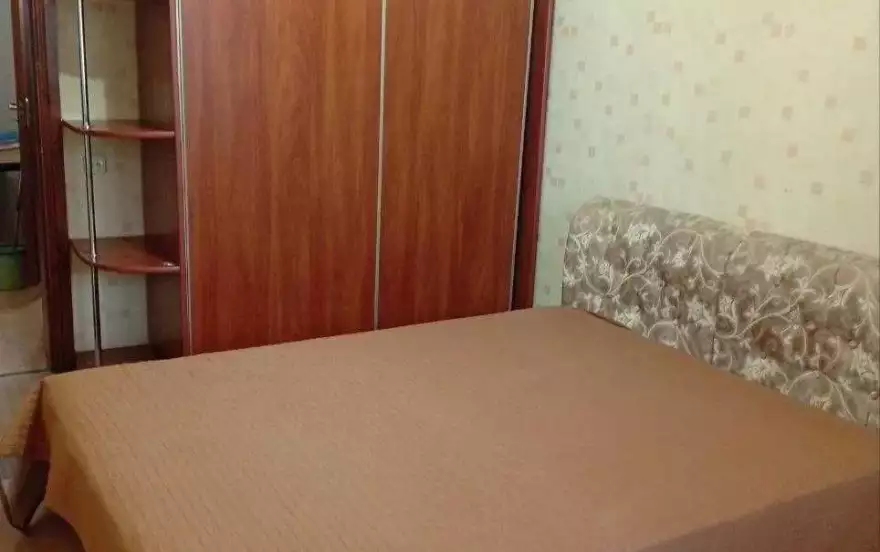 квартал Мирный, 7