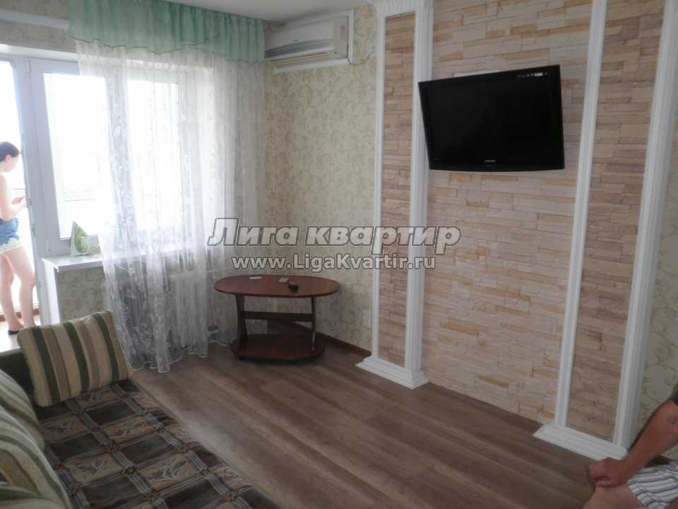 гостиница седьмое небо п. , 16и, алушта. двухкомнатная квартира у моря. алушта ул ленина 32а. алушта ул ленина 1.